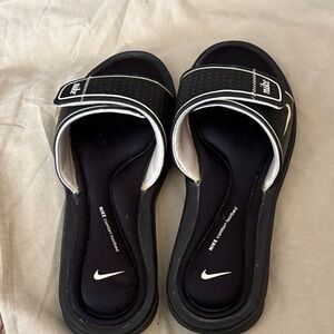 Nike Women's Black Slide Sandals